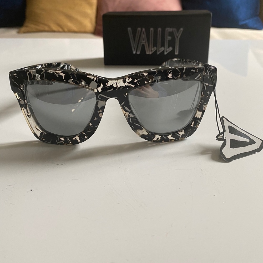 NEW RARE Valley DB Sunglasses in White Tortoise